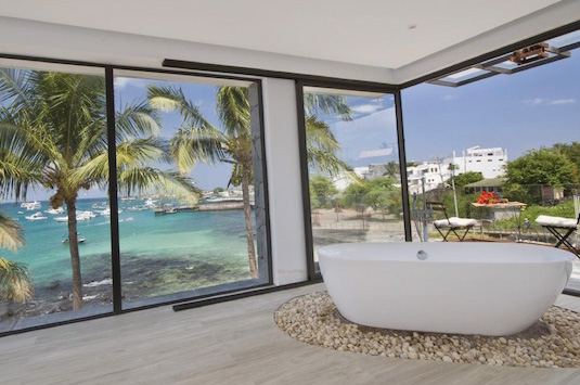 Galapagos: Golden Bay Room