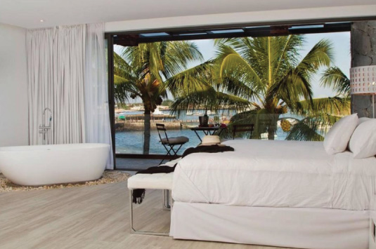 Galapagos: Golden Bay Room
